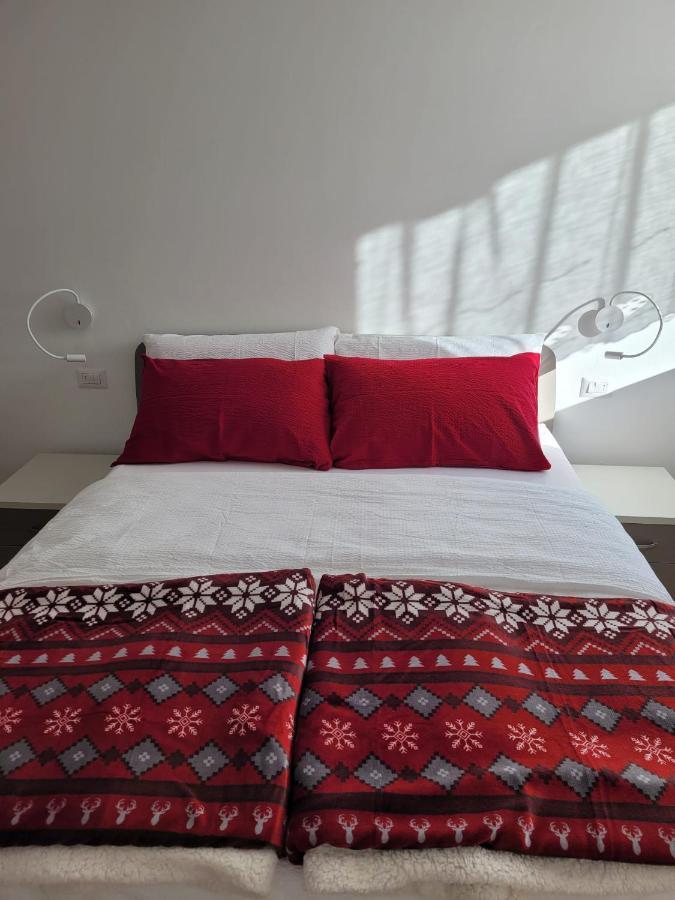 Appartement Casa Luca à Mezzana  Extérieur photo